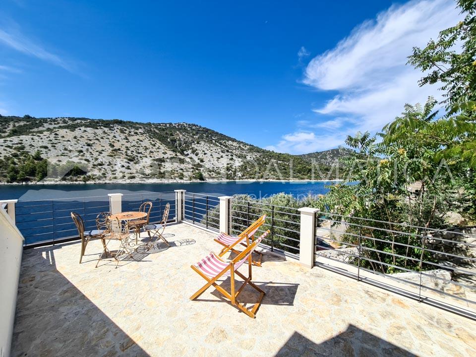 Villa in Trogir - erste Reihe zum Meer