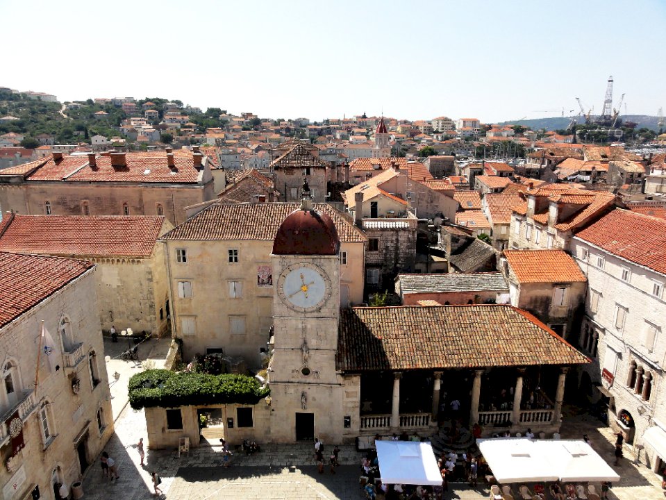 hvar